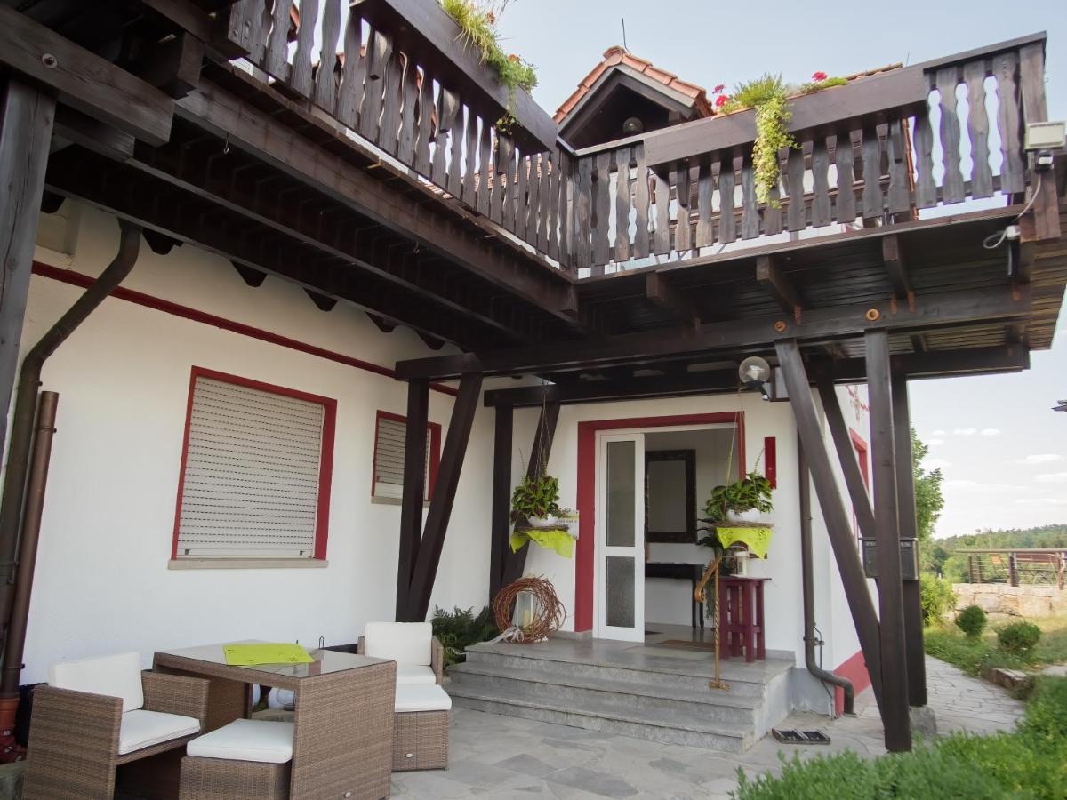 Kirschberghof Gaestehaus Und Weinverkauf Sommerhausen Exteriör bild