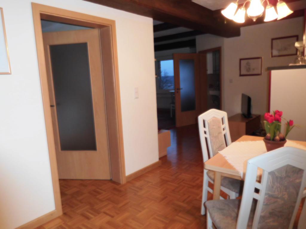 Kirschberghof Gaestehaus Und Weinverkauf Sommerhausen Exteriör bild