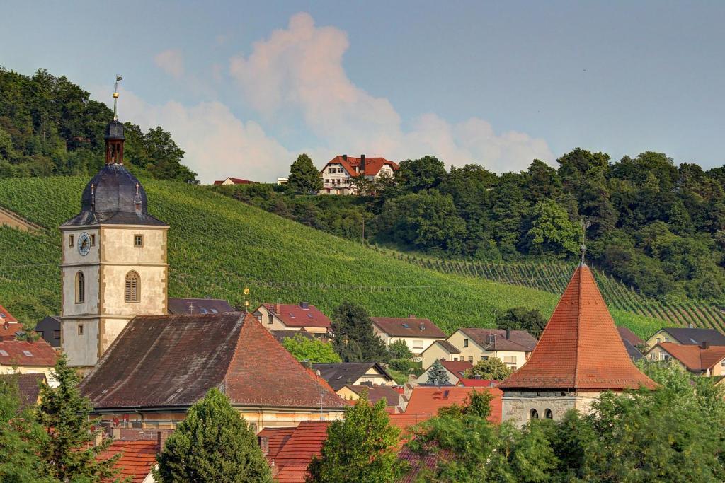 Kirschberghof Gaestehaus Und Weinverkauf Sommerhausen Exteriör bild
